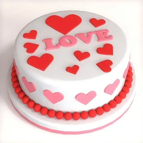 Sumptuous Gift of Vanilla Fondant Love Cake