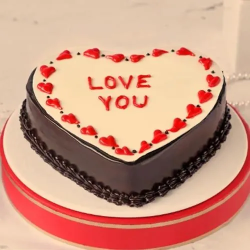 Toothsome Valentines Day Special Heart-shape Chocolate Cake