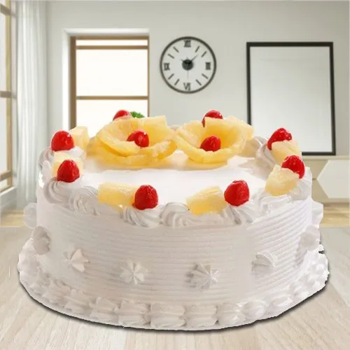 Gift Eggless Pineapple Cake from 3/4 Star Bakery