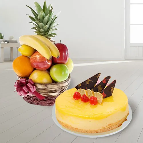 Marvelous Cheese Cake with Fruits Basket