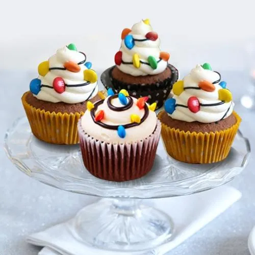 X_mas Surprise Gift of Cup Cakes	