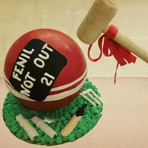Trendy Piñata Cake for Cricket Lovers