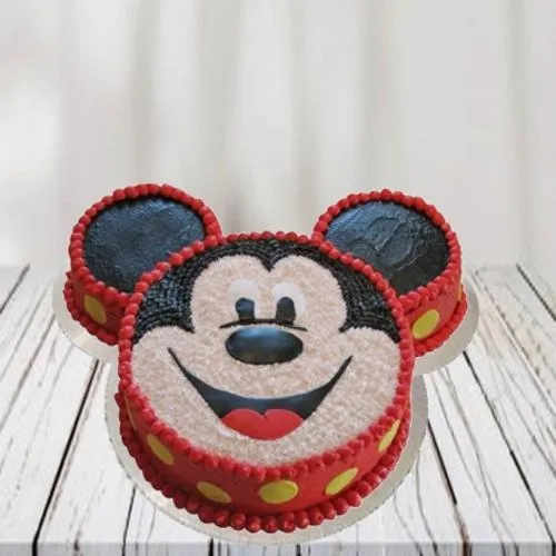 Delicate Mickey Mouse Shape Cake for Kids Party