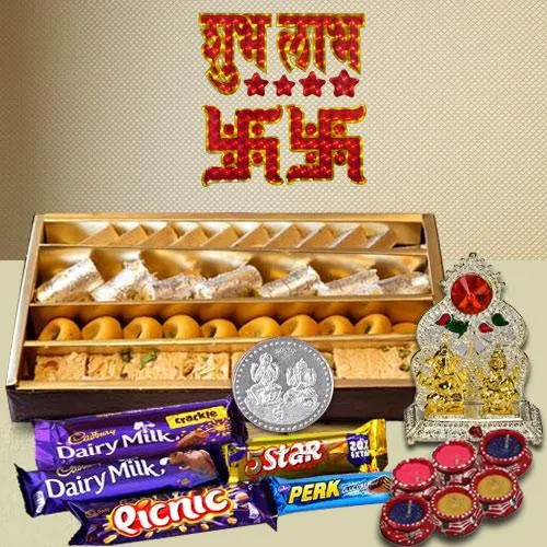 Remarkable Sweets n Chocolates Gift Hampers