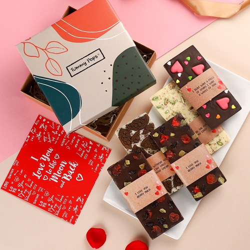 Irresistible V-Day Hamper of Handmade Chocolates N Greetings Card