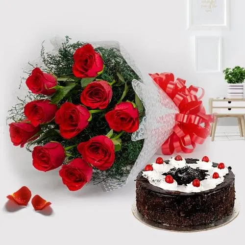 Book Online Red Roses with Black Forest Cake