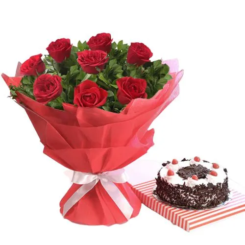 Online Black Forest Cake with Red Roses Bouquet