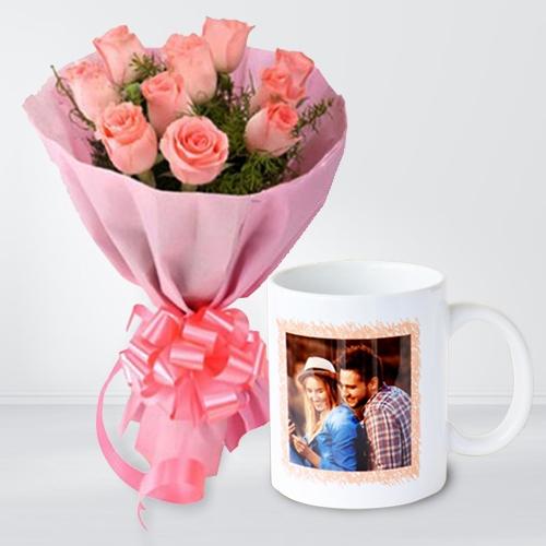 Stunning Pink Roses Bunch with Customized Coffee Mug