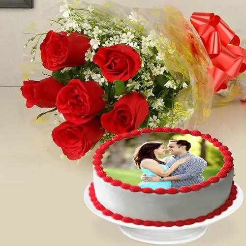 Fabulous Combo of Vanilla Photo Cake with Red Roses Posy