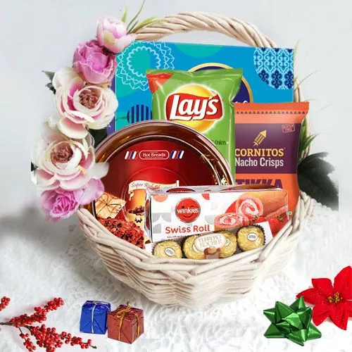 Exclusive Selection Gift Hamper with Chocolates for Xmas