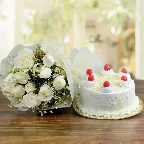 Soothing Combo of 12 White Roses Bouquet n White Forest Cake
