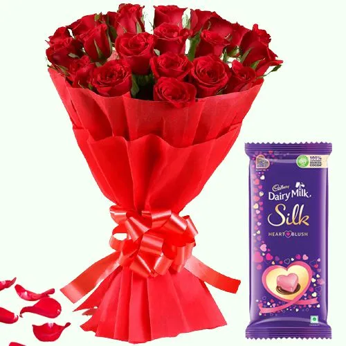 Fantastic Red Roses Bouquet with Cadbury Valentine Chocolate Bar