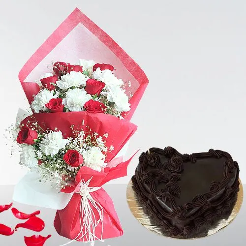 Delightful Roses n Carnation Bouquet with Heart Shape Chocolate Cake for Valentine	