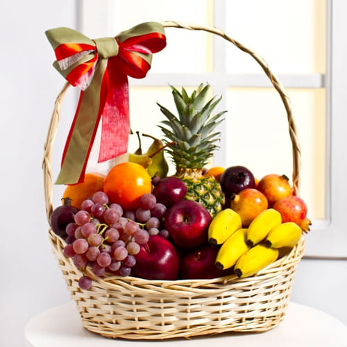 Orchard-Fresh Fruits Gift Basket