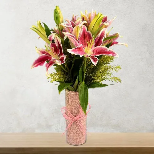 Excellent Lilies Romance in a Vase