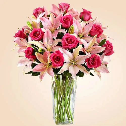 Delightful Pink Flowers in Vase