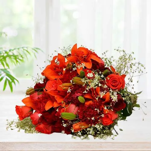 Delightfully Gorgeous Mixed Colors in Vase