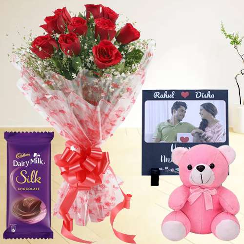 Love Filled Gift Combo with Personalized Photo Tile n Red Roses
