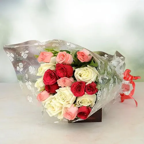 Fragrant Mixed Roses Floral Bunch
