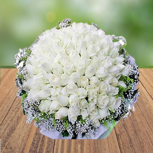 Delicate Bouquet of Serene White Roses