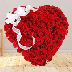 Graceful Heart Shape Arrangement of Red Roses