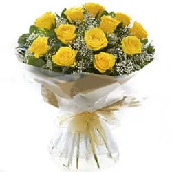 Sophisticated Surprise Day Yellow Roses Selection