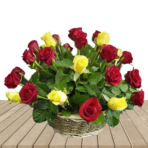 Fashionable Selection of Mixed Roses