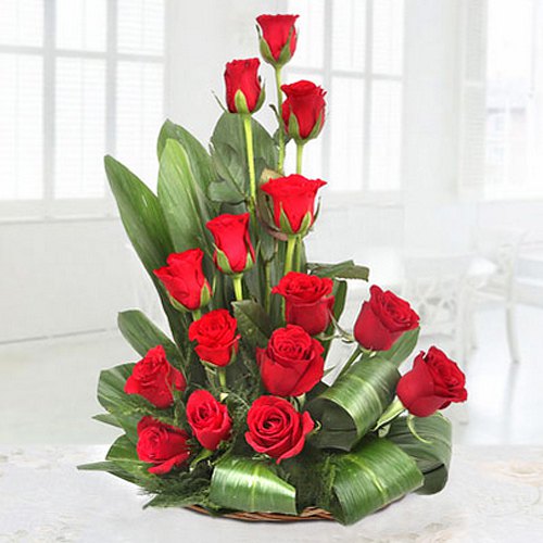 Special Premium Arrangement of 15 Roses in Red Colour<br>
