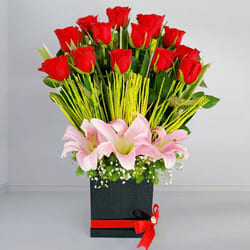 Majestic Pink Lilies n Red Roses Gift Box