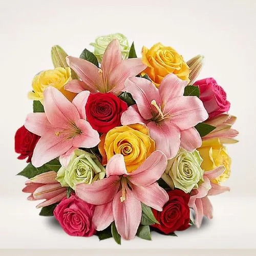 Rosy Romance with Roses n Lilies Bouquet