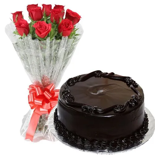 Bouquet of 10 Red Roses with 1 lb Chocolate Cake