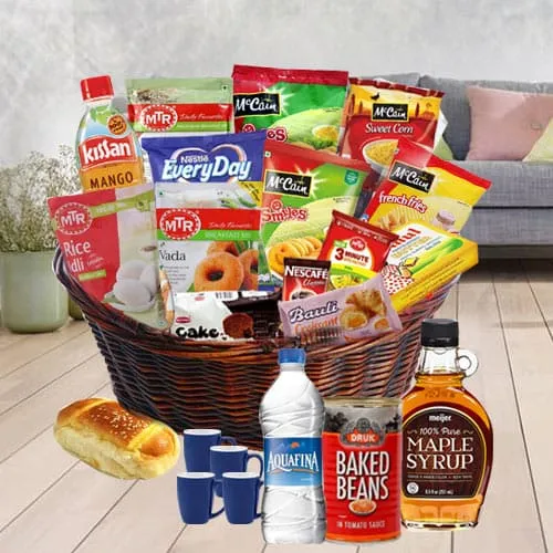 Yummy Breakfast Gift Basket with Full of Assortments