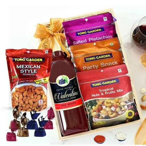 Delectable Hamper of Chocolates N Dry Fruits Assortments