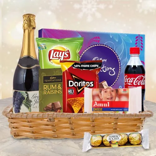 Magical Sweet n Snaky Delight Hamper with Sparkling Wine