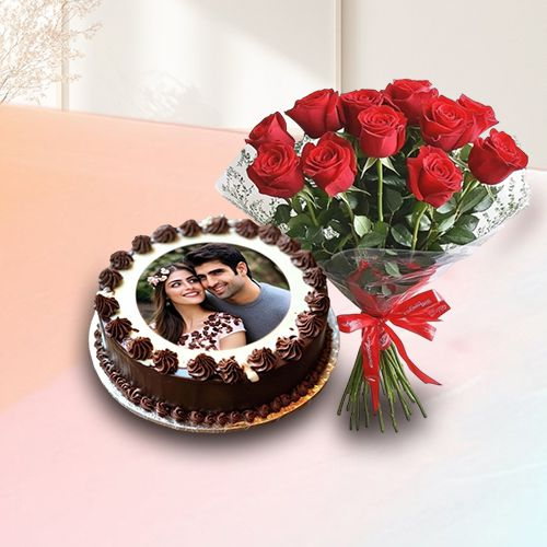 Exquisite Combo of Chocolate Photo Cake N Red Roses for Chocolate Day