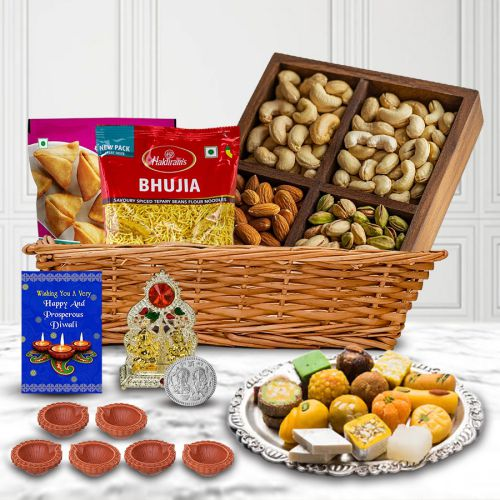 Exclusive Sweets N Snacks Gift Hamper
