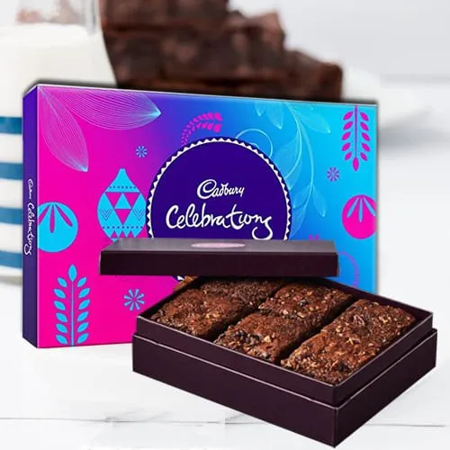 Order Chocolate Box Of Luck Combo Online, Price Rs.2195