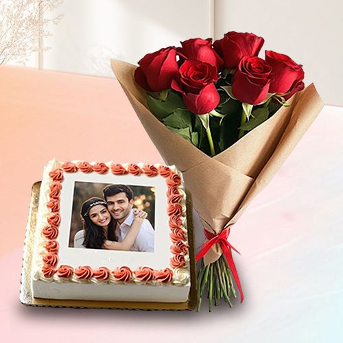 Fabulous Combo of Vanilla Photo Cake with Red Roses Posy