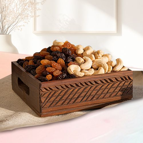 Healthy Cashew n Raisins in Gift Box