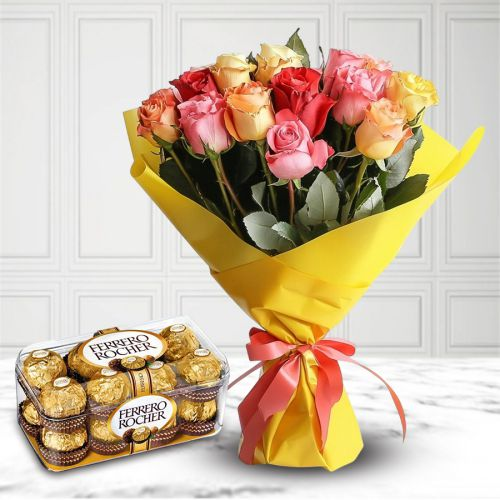 Exquisite Sweet Moments 12 Mixed Roses Bouquet