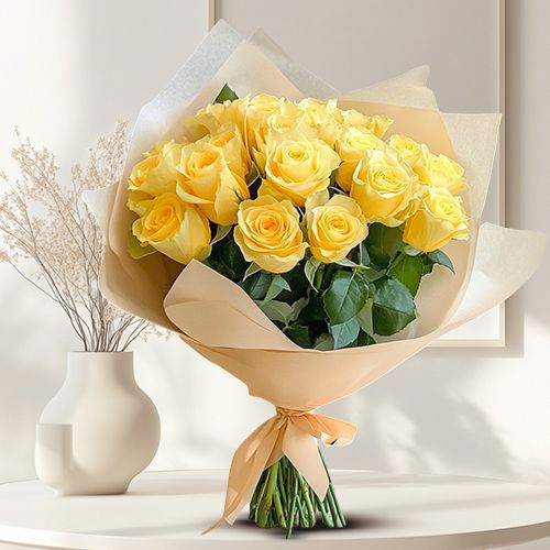 Sophisticated Surprise Day Yellow Roses Selection