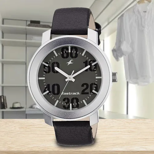 Remarkable Fastrack Casual Analog Unisex Watch