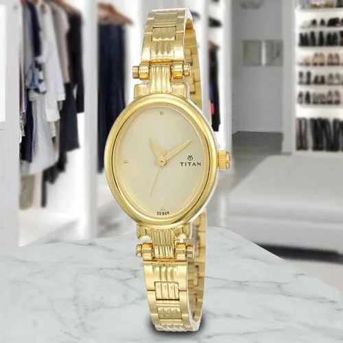 Amazing Titan Analog Womens Watch