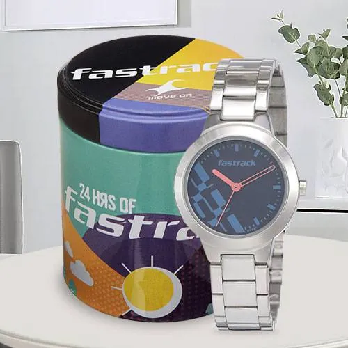 Amazing Fastrack Analog Womens Watch