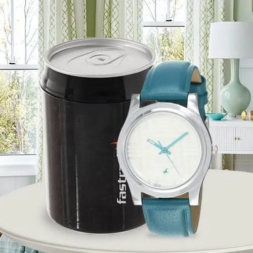 Outstanding Fastrack Analog Womens Watch