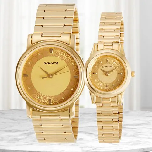 Outstanding Sonata Analog Couple Watch